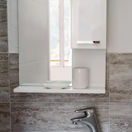 Nature House With A Wooden Porch - Pasika, House Luca *